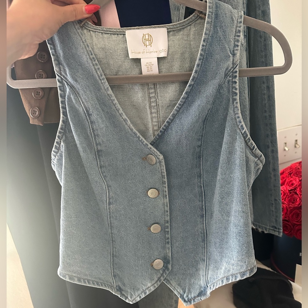 House of Harlow 1960 Women's Light Blue Denim Button Down Vest